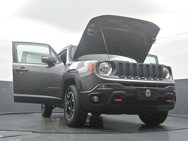 Used 2016 Jeep Renegade Trailhawk AWD/4WD image 58