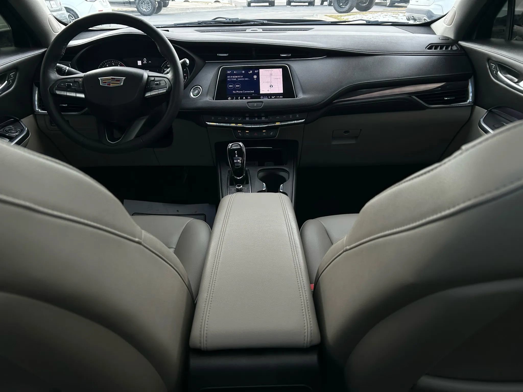 Used 2022 Cadillac XT4 Luxury w/ Cold Weather Package image 24