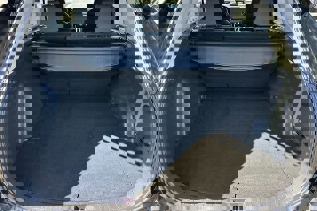 Used 2025 Toyota RAV4 XLE image 17