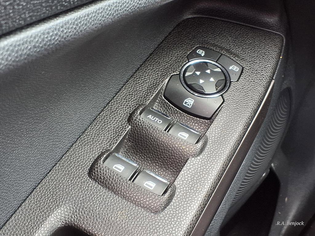Used 2021 Ford EcoSport SE AWD/4WD image 15