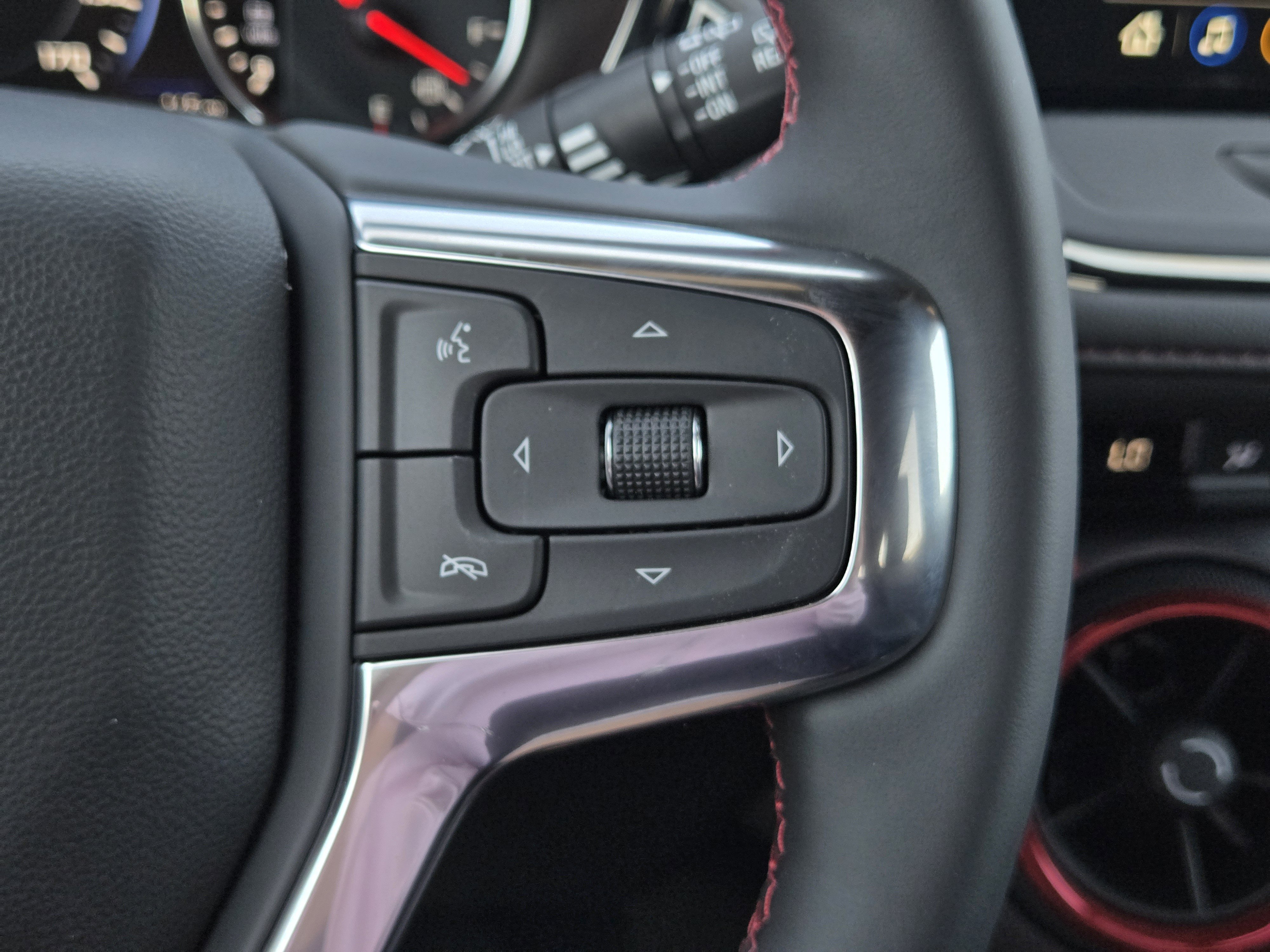 New 2026 Chevrolet Blazer RS w/ Driver Confidence II Package FWD image 10