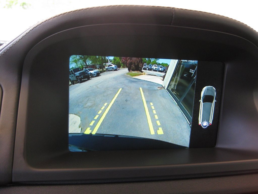 Used 2016 Volvo XC70 T5 Premier w/ Proximity Package FWD image 42