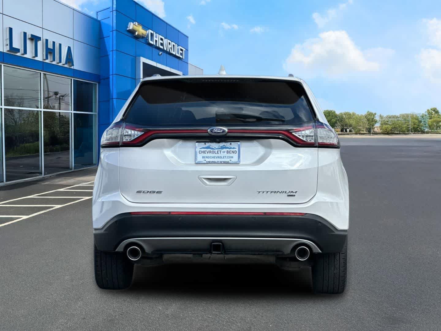 Used 2018 Ford Edge Titanium w/ Ford Safe & Smart Package AWD/4WD image 7