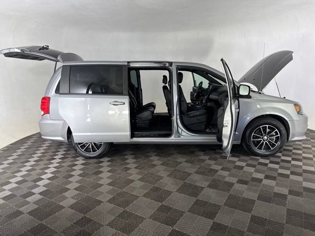 Used 2019 Dodge Grand Caravan GT FWD image 13