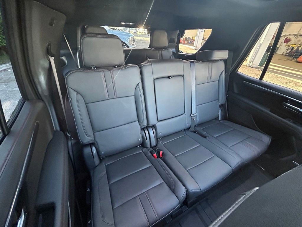 Used 2026 Chevrolet Tahoe RST w/ Comfort Package AWD/4WD image 30