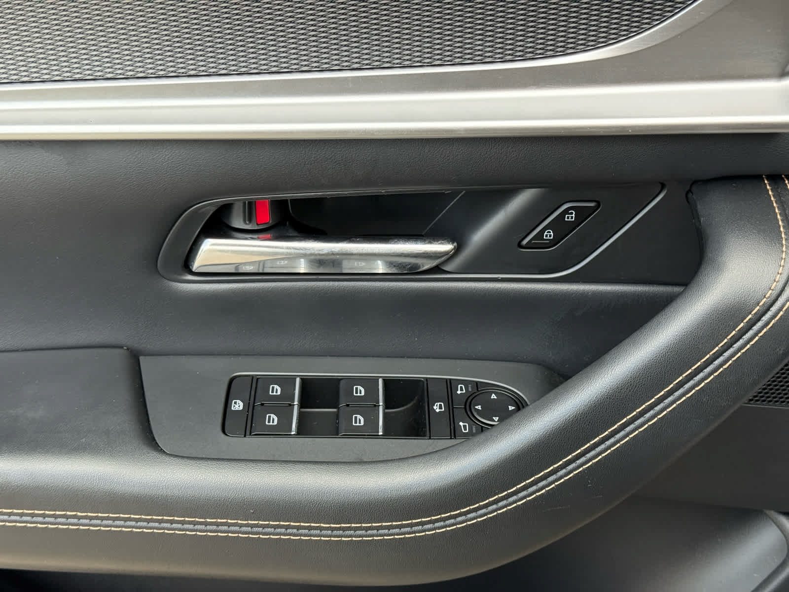 Used 2024 MAZDA CX-90 Plug-In Hybrid w/ Premium Plus AWD/4WD image 14