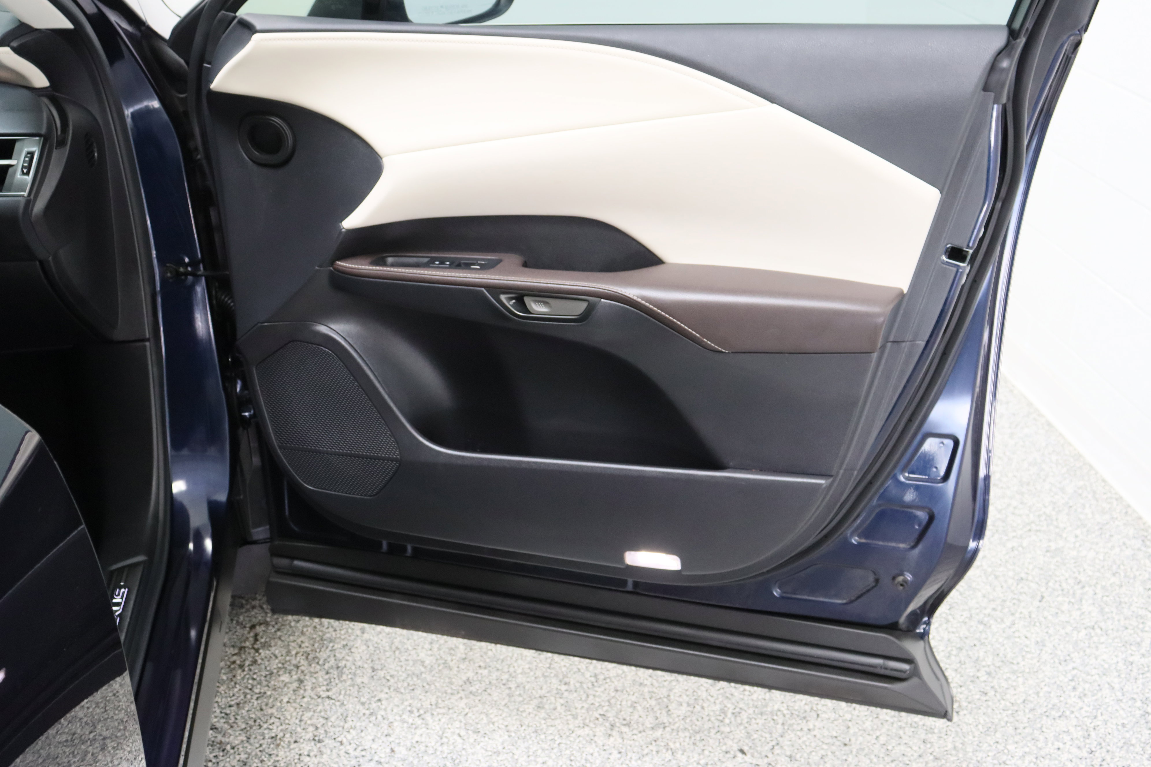 Used 2023 Lexus RX 350 Premium w/ Cold Area Package image 37