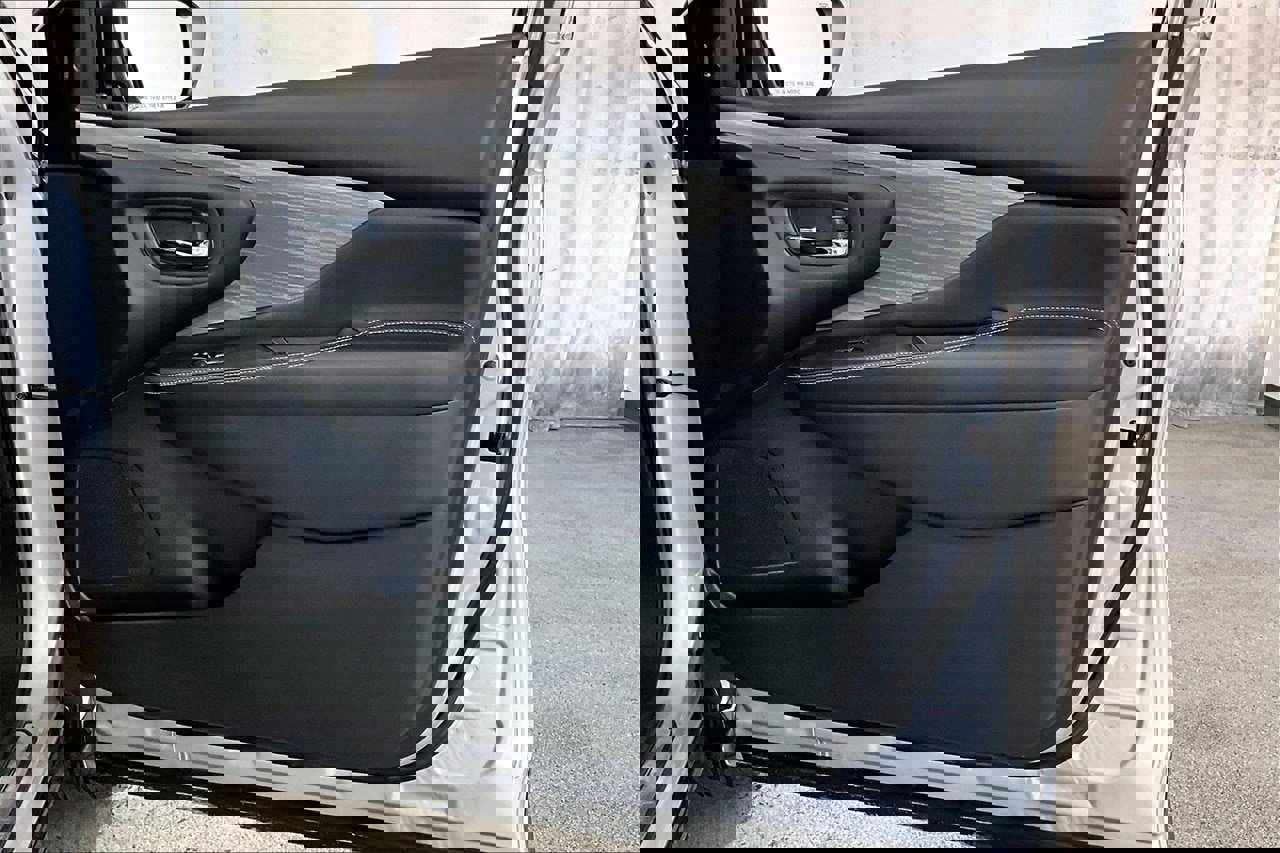 Used 2018 Nissan Murano SL w/ Moonroof Package image 26