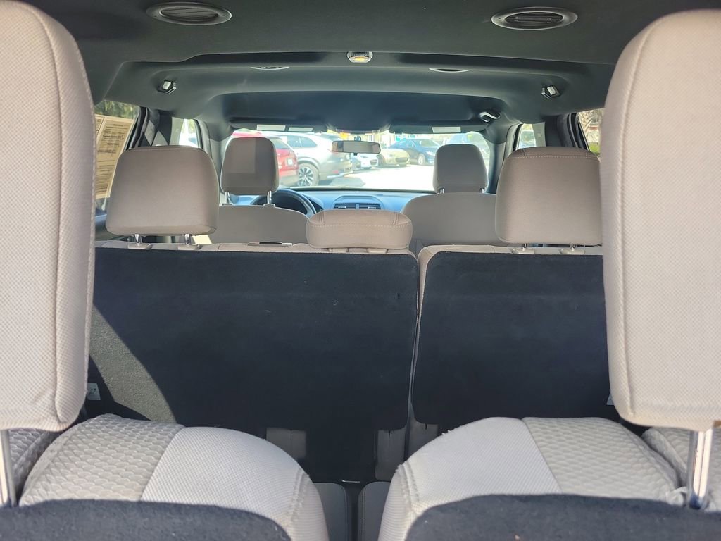 Used 2018 Ford Explorer XLT image 9