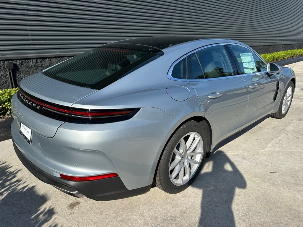 Certified 2026 Porsche Panamera RWD image 9