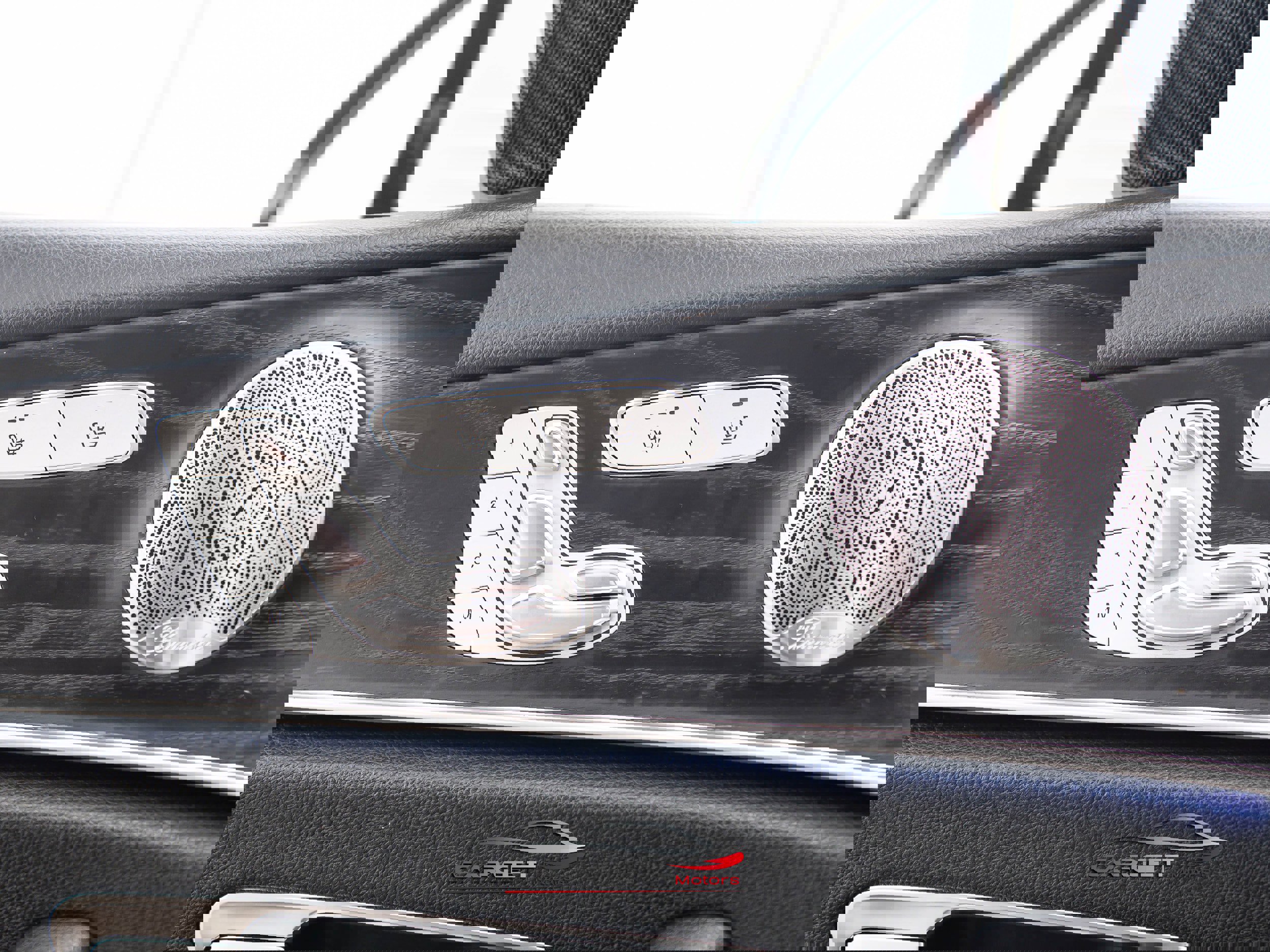 Used 2018 Mercedes-Benz E 300 E 300 4MATIC AMG w/ Premium 1 Package image 40