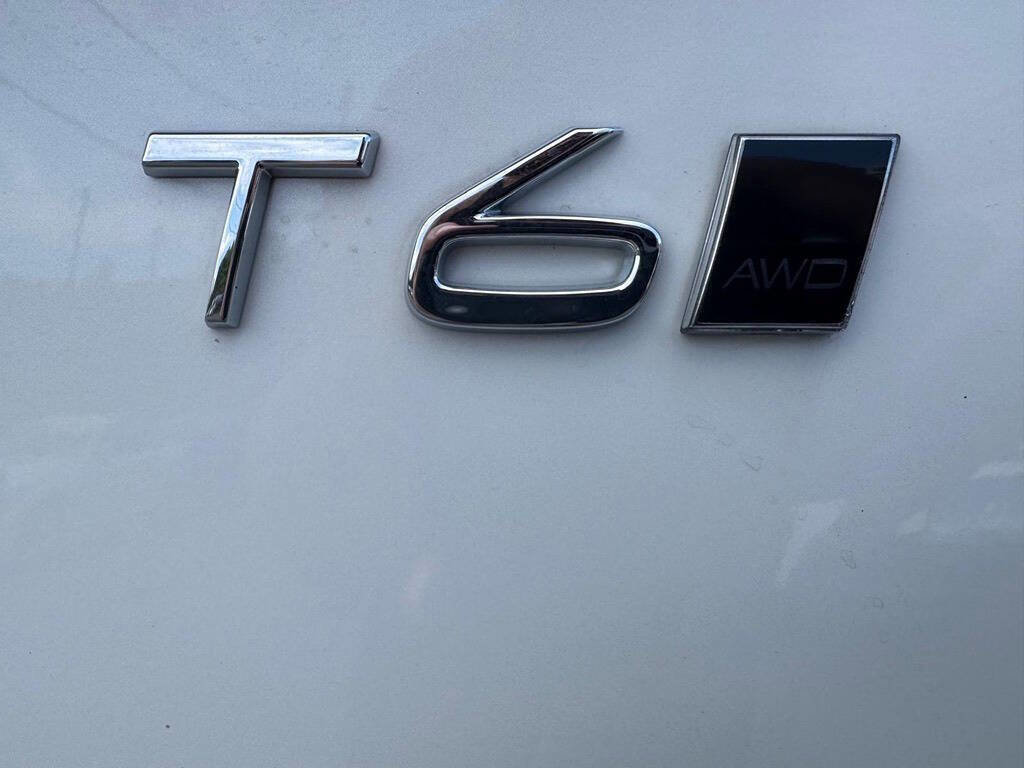 Used 2019 Volvo XC90 T6 Momentum w/ Advanced Package image 15