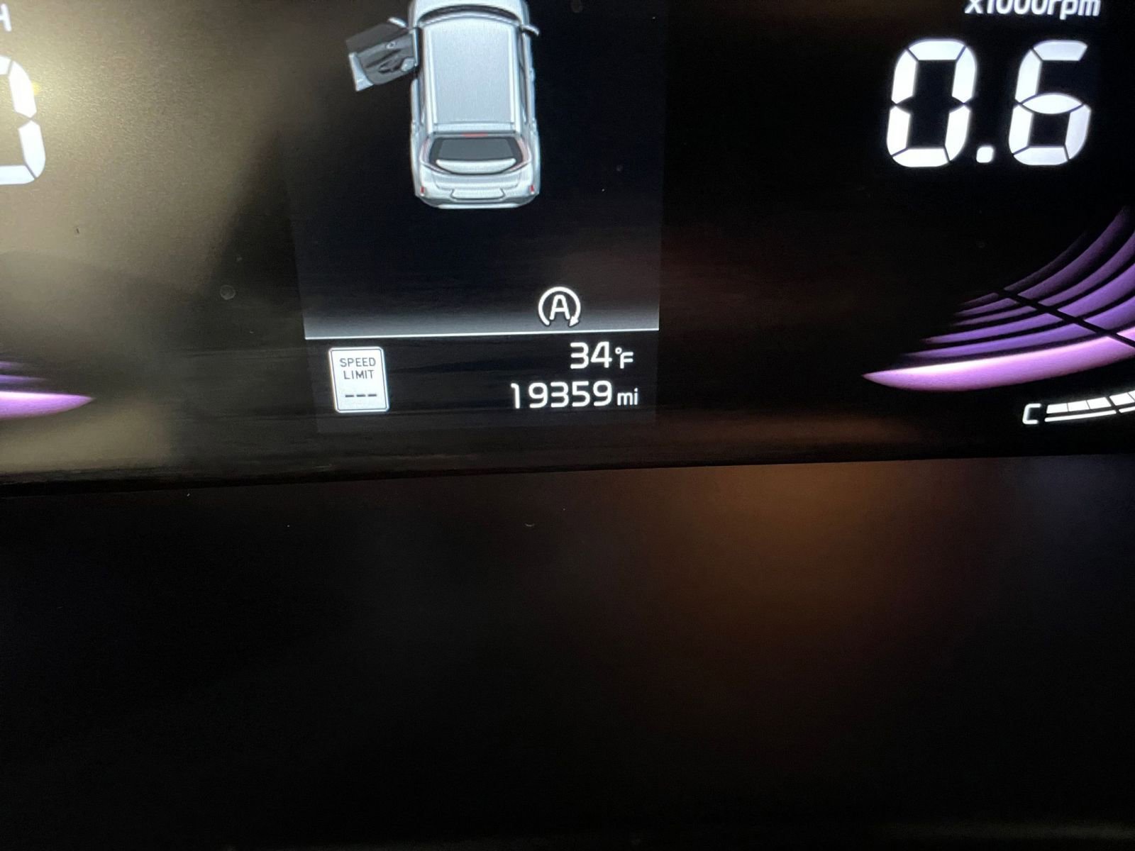 Used 2025 Kia Soul LX w/ LX Technology Package image 38