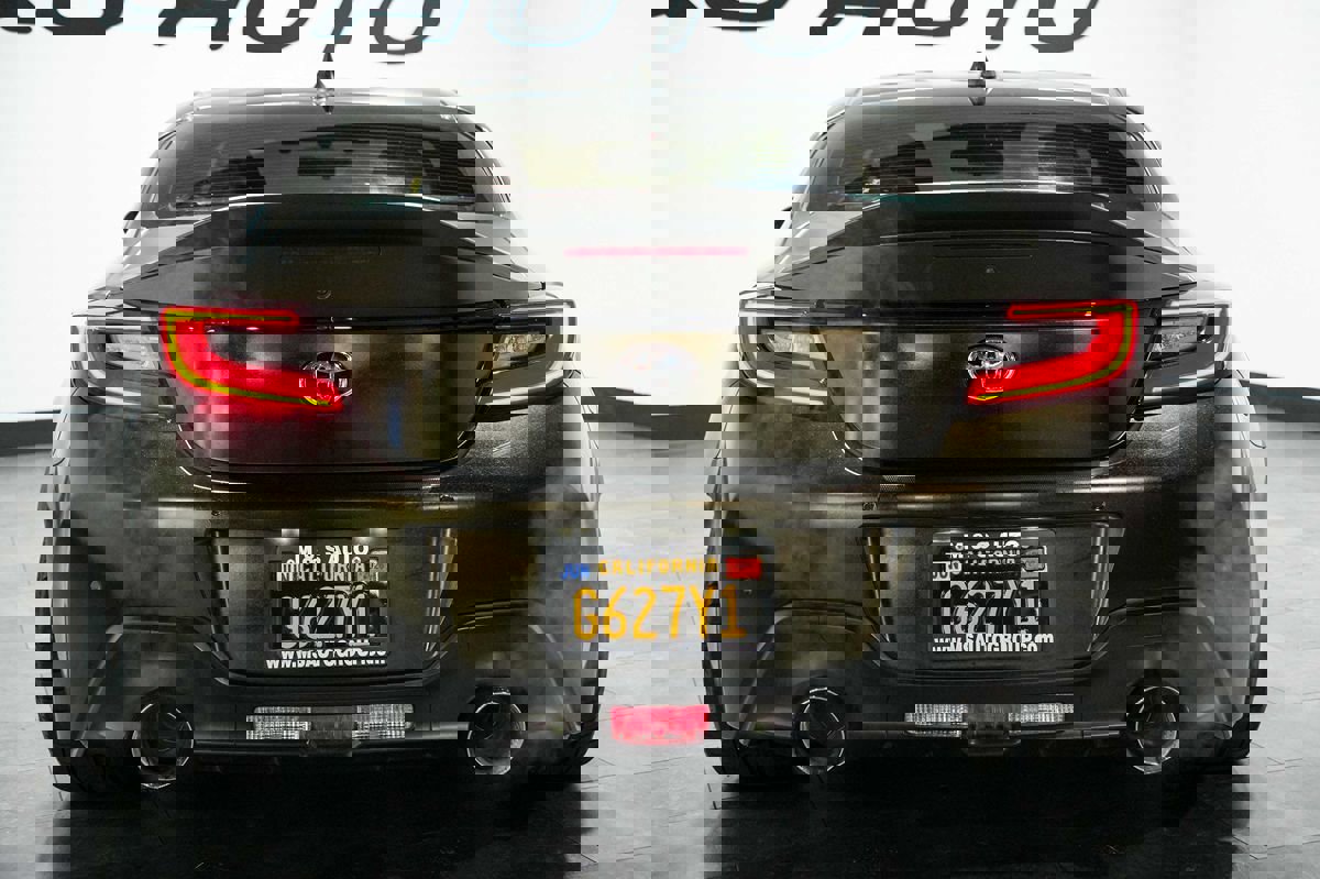 Used 2022 Toyota GR86 Premium w/ ALL Weather Mat Package (TMS) image 5