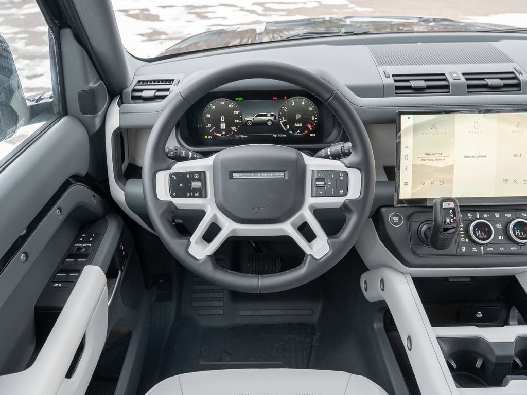 New 2026 Land Rover Defender 110 X-Dynamic SE image 12