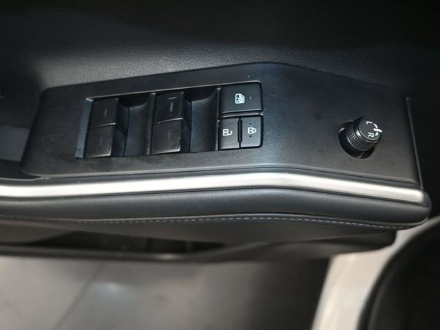 Used 2022 Toyota Highlander XLE image 8