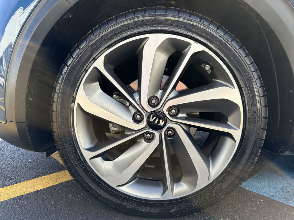 Used 2019 Kia Niro Touring image 18