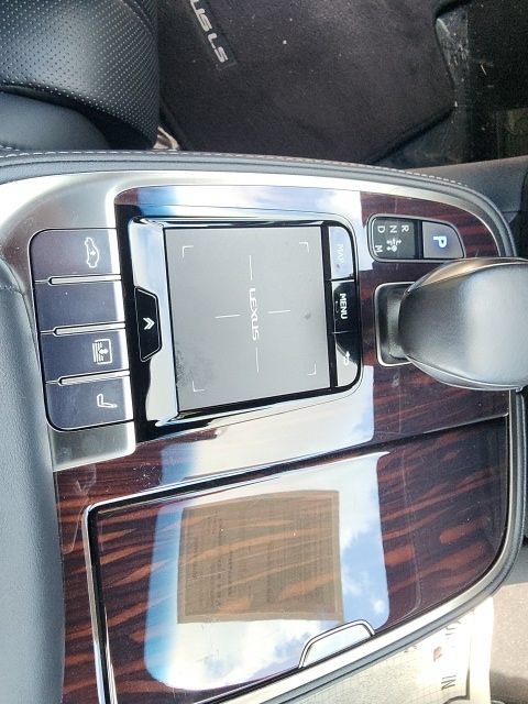 Used 2020 Lexus LS 500 w/ Interior Upgrade Package RWD image 27