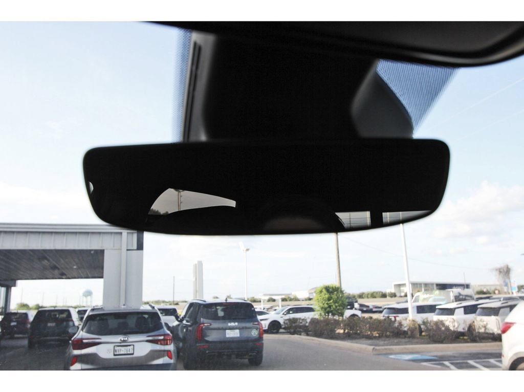 Used 2025 RAM 1500 Big Horn AWD/4WD image 24