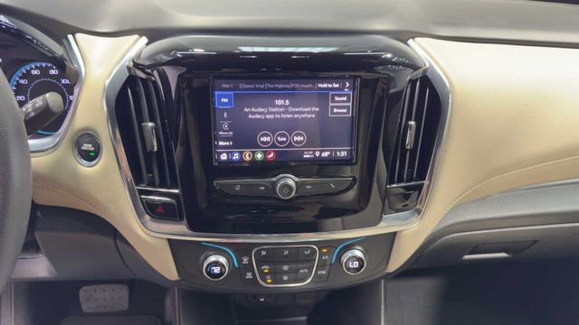 Used 2023 Chevrolet Traverse LS w/ Midnight/Sport Edition FWD image 30