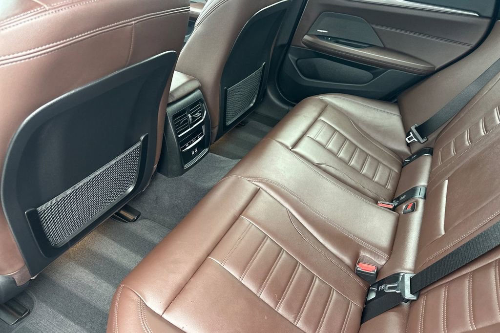 Used 2023 BMW i4 M50 w/ Premium Package image 10