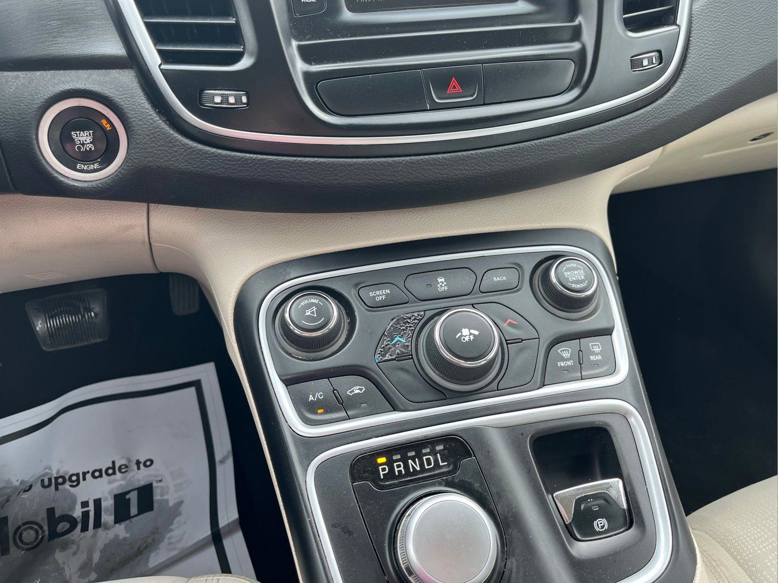 Used 2016 Chrysler 200 Limited image 18