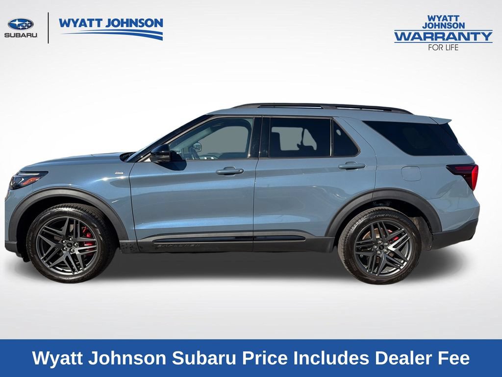 Used 2025 Ford Explorer ST-Line w/ Premium Package AWD/4WD image 4