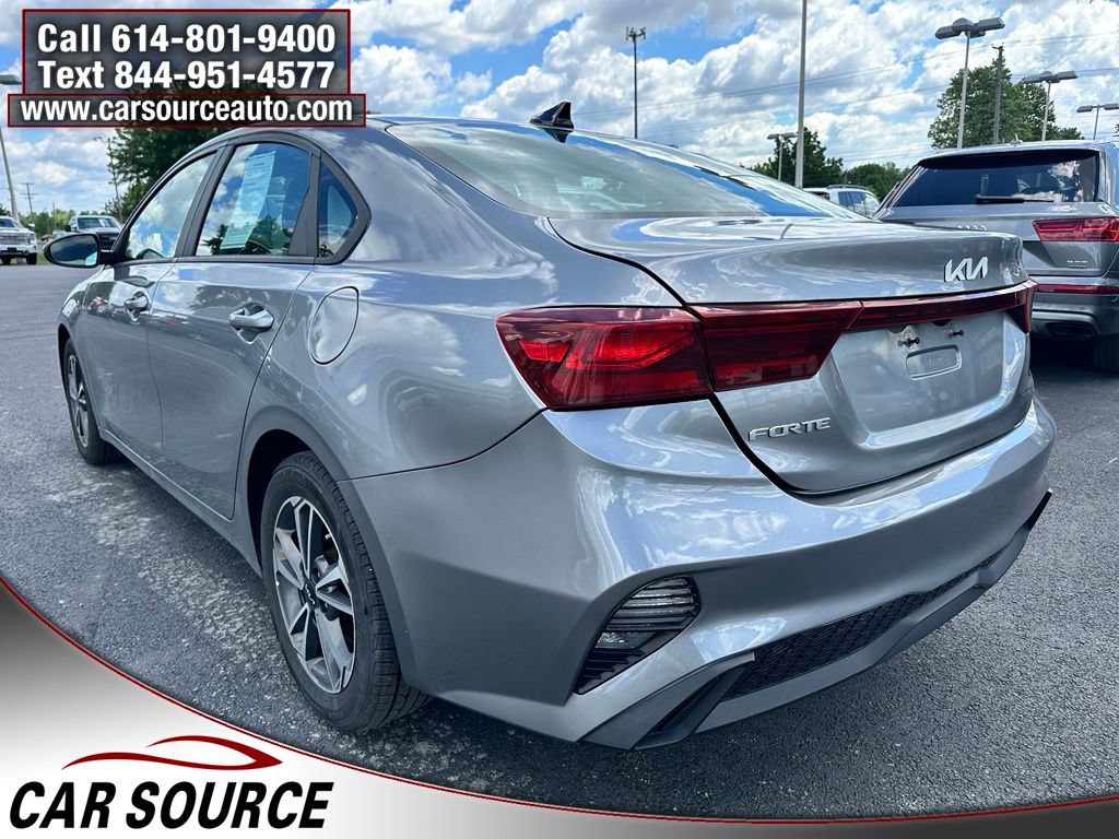 Used 2022 Kia Forte LXS FWD image 3