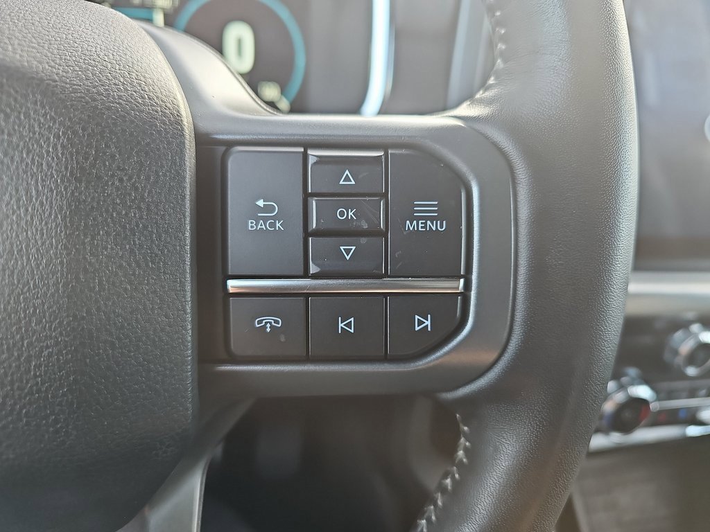 Used 2022 Ford F150 Lariat w/ Max Trailer Tow Package image 17