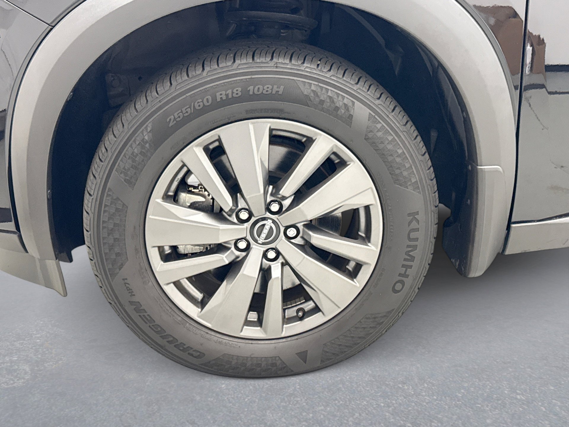Used 2024 Nissan Pathfinder S image 24