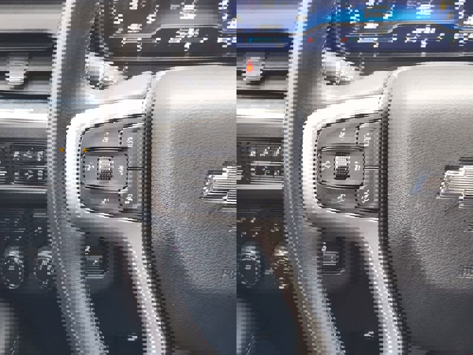 Used 2022 Chevrolet Tahoe Z71 w/ Luxury Package image 27