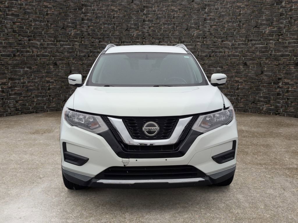 Used 2018 Nissan Rogue SV image 4