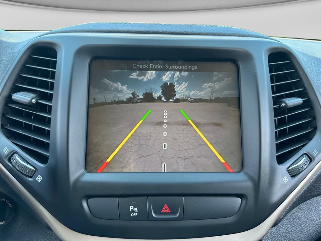 Used 2016 Jeep Cherokee 75th Anniversary AWD/4WD image 25
