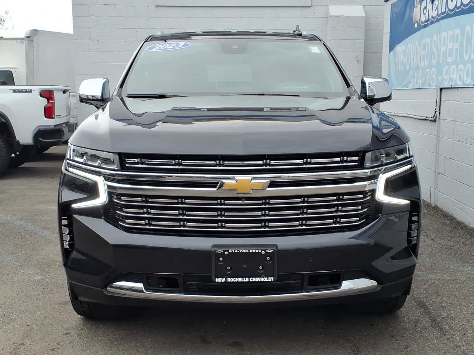 Used 2023 Chevrolet Tahoe Premier w/ Premium Package 2 AWD/4WD image 2