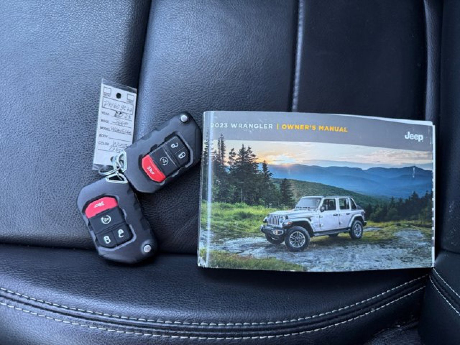 Used 2023 Jeep Wrangler Unlimited Sahara w/ Cold Weather Group image 21