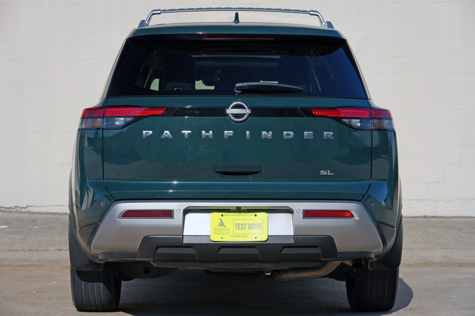 Used 2023 Nissan Pathfinder SL w/ SL Premium Package FWD image 10
