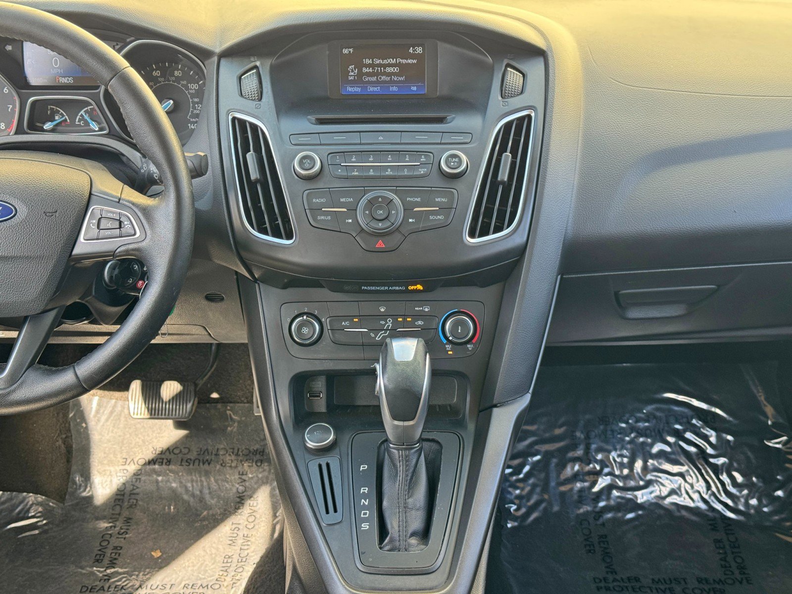 Used 2016 Ford Focus SE w/ Equipment Group 201A FWD image 21