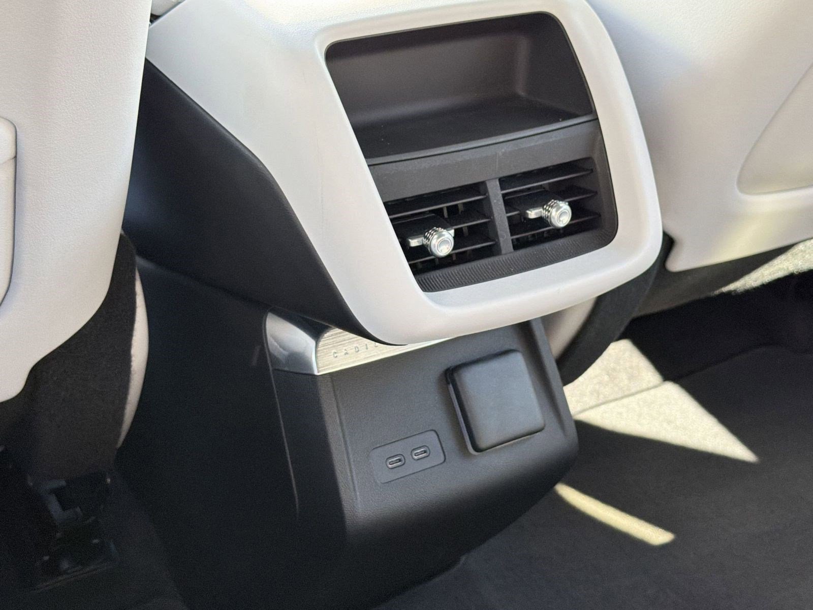 Certified 2023 Cadillac Lyriq 2WD image 28