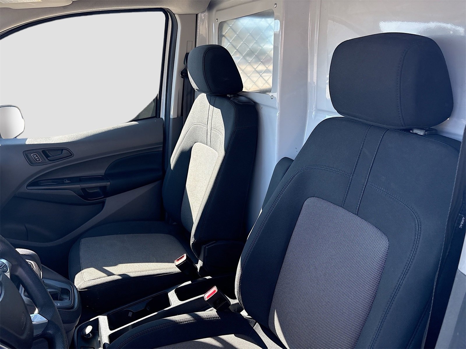 Used 2023 Ford Transit Connect XL image 20