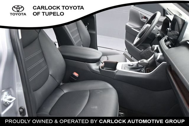 Used 2024 Toyota RAV4 Limited AWD/4WD image 45