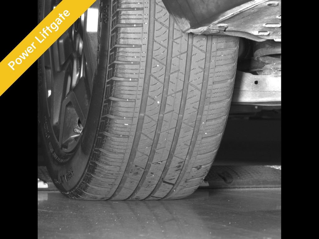 Used 2023 Hyundai Santa Fe Limited AWD/4WD image 17