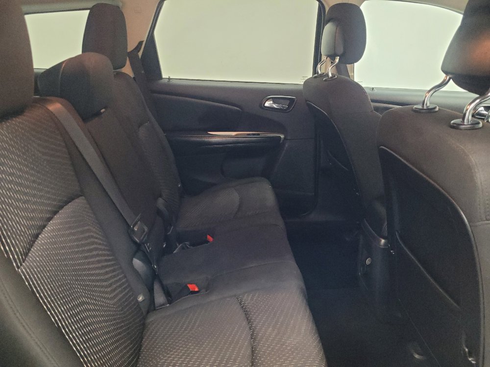 Used 2020 Dodge Journey SE w/ SE Popular Equipment Group FWD image 19