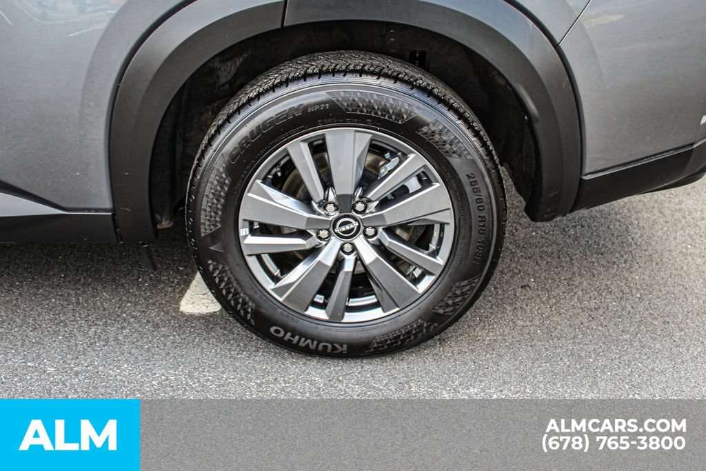 Used 2025 Nissan Pathfinder SV FWD image 16