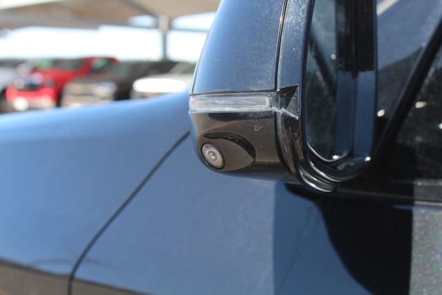 Used 2021 BMW X3 M40i w/ Executive Package image 16