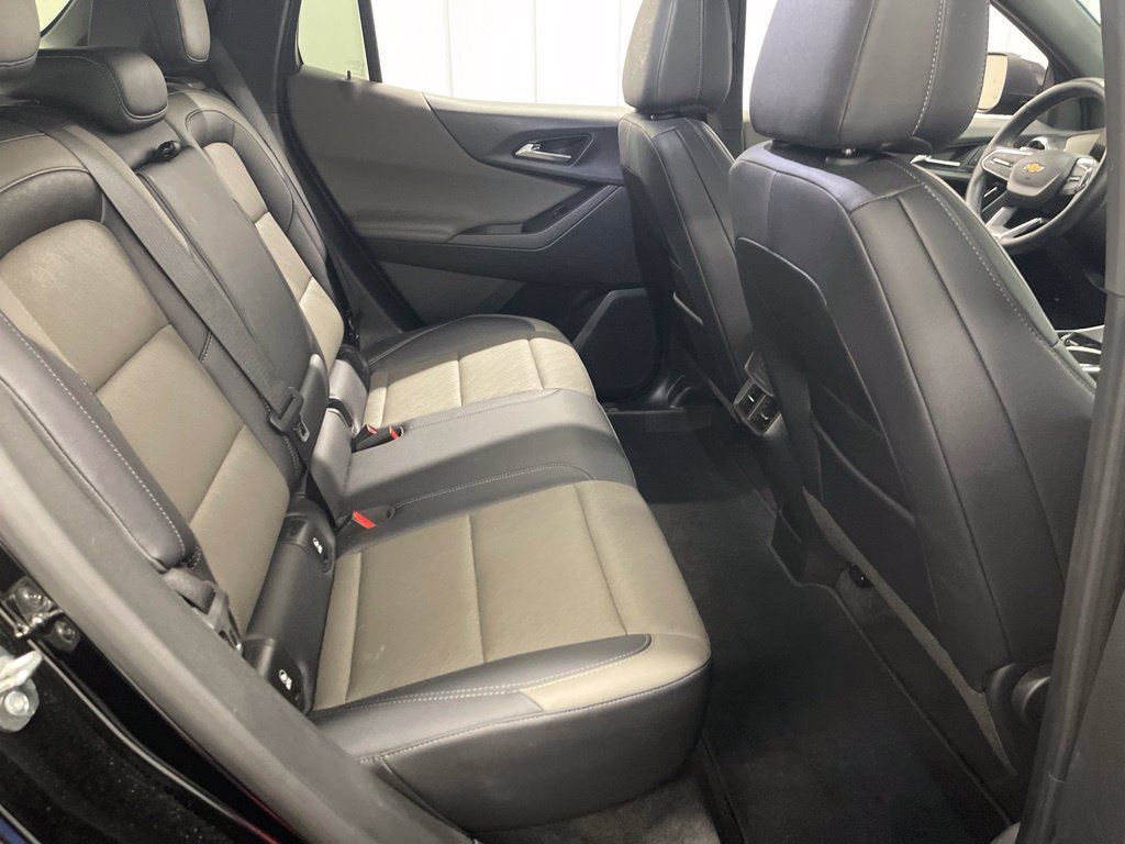 Used 2025 Chevrolet Equinox LT w/ Convenience Package II AWD/4WD image 17