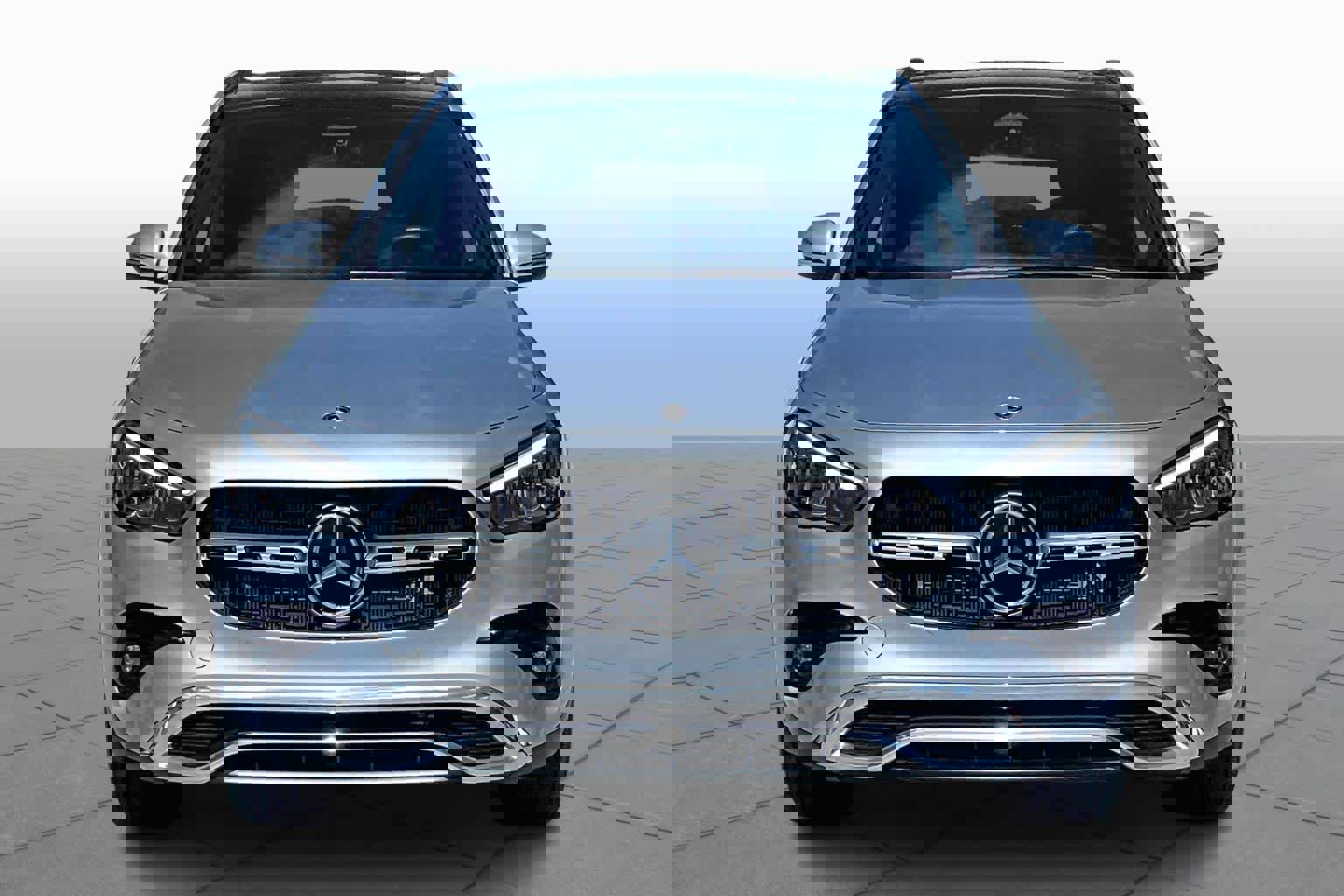 Used 2026 Mercedes-Benz GLA 250 4MATIC image 4