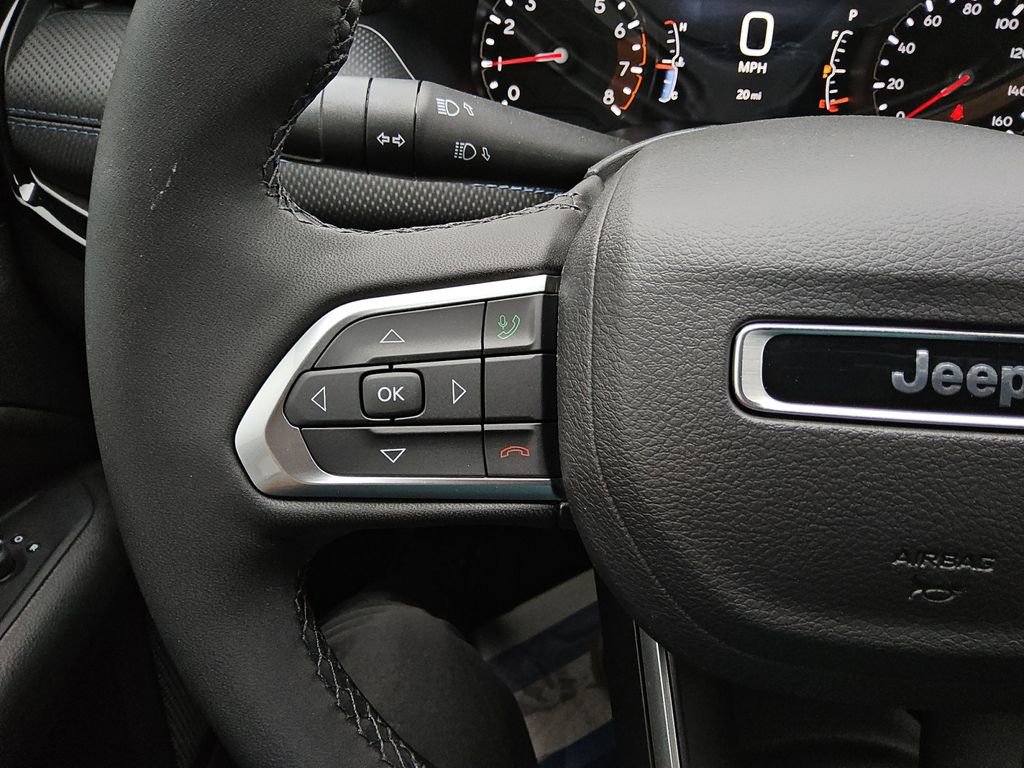 New 2026 Jeep Compass Latitude image 25