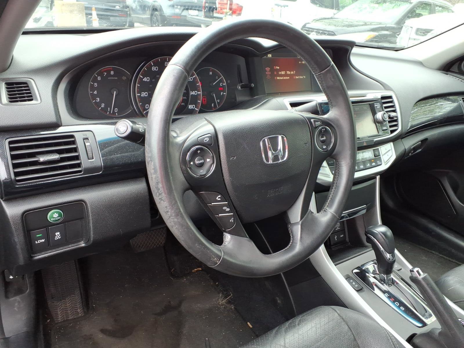 Used 2015 Honda Accord EX-L image 9