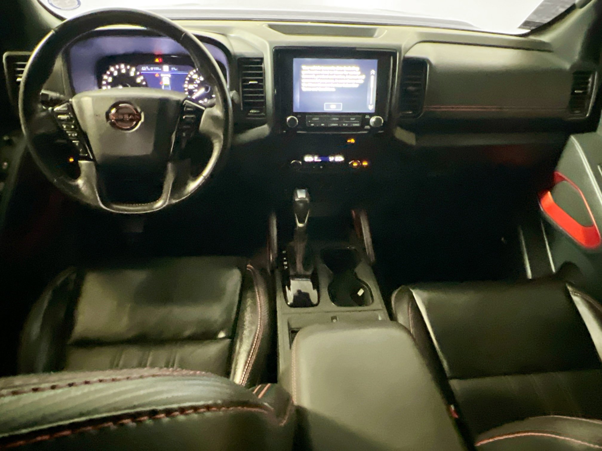 Used 2023 Nissan Frontier Pro-X w/ Pro-X Premium Package image 30