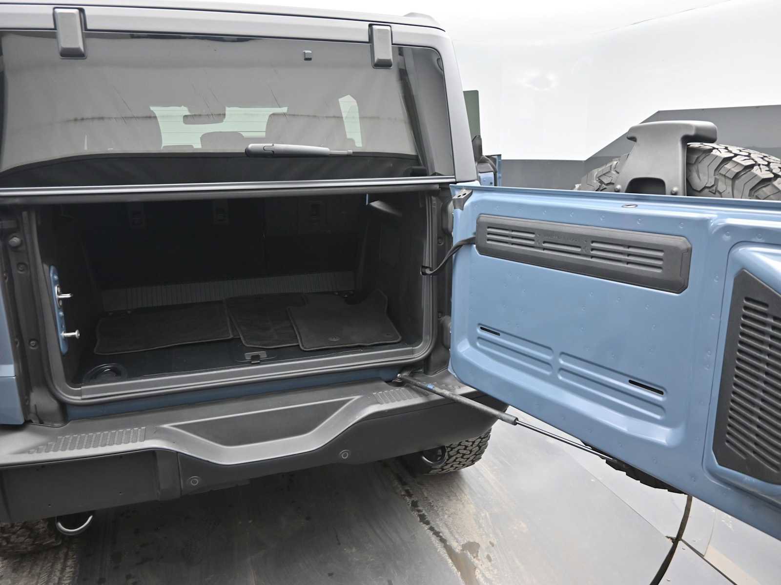 Used 2024 Ford Bronco Badlands image 15